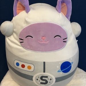 12” squishmallow cat Brielle
